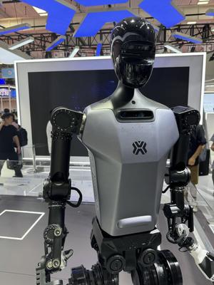 進廠“打工”、人機共融 解碼人形機器人發展新趨勢